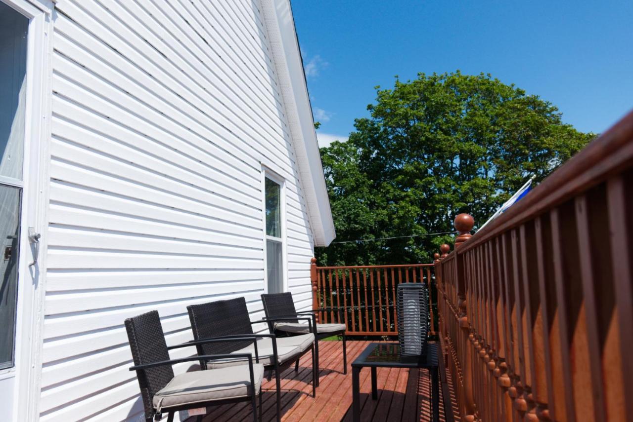 Pleasant Street Inn Parrsboro 外观 照片