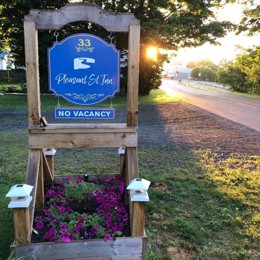 Pleasant Street Inn Parrsboro 外观 照片