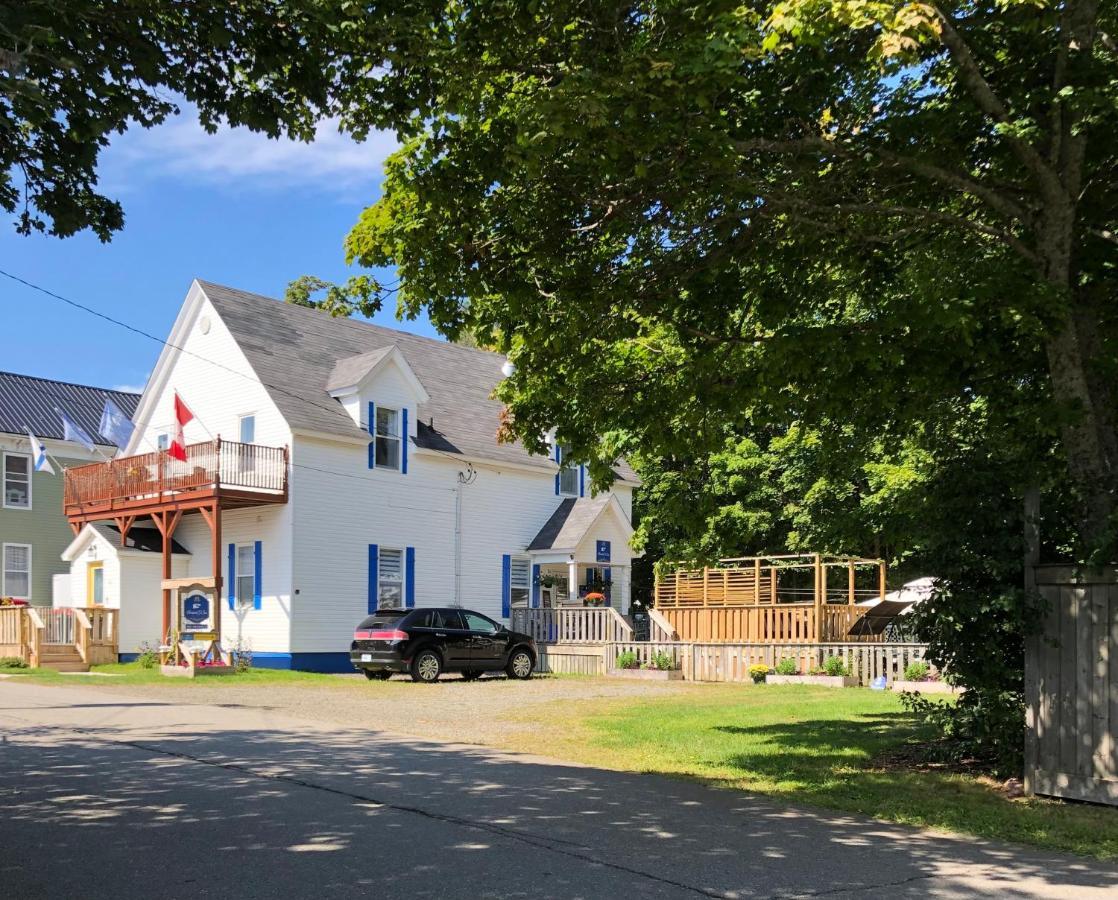 Pleasant Street Inn Parrsboro 外观 照片