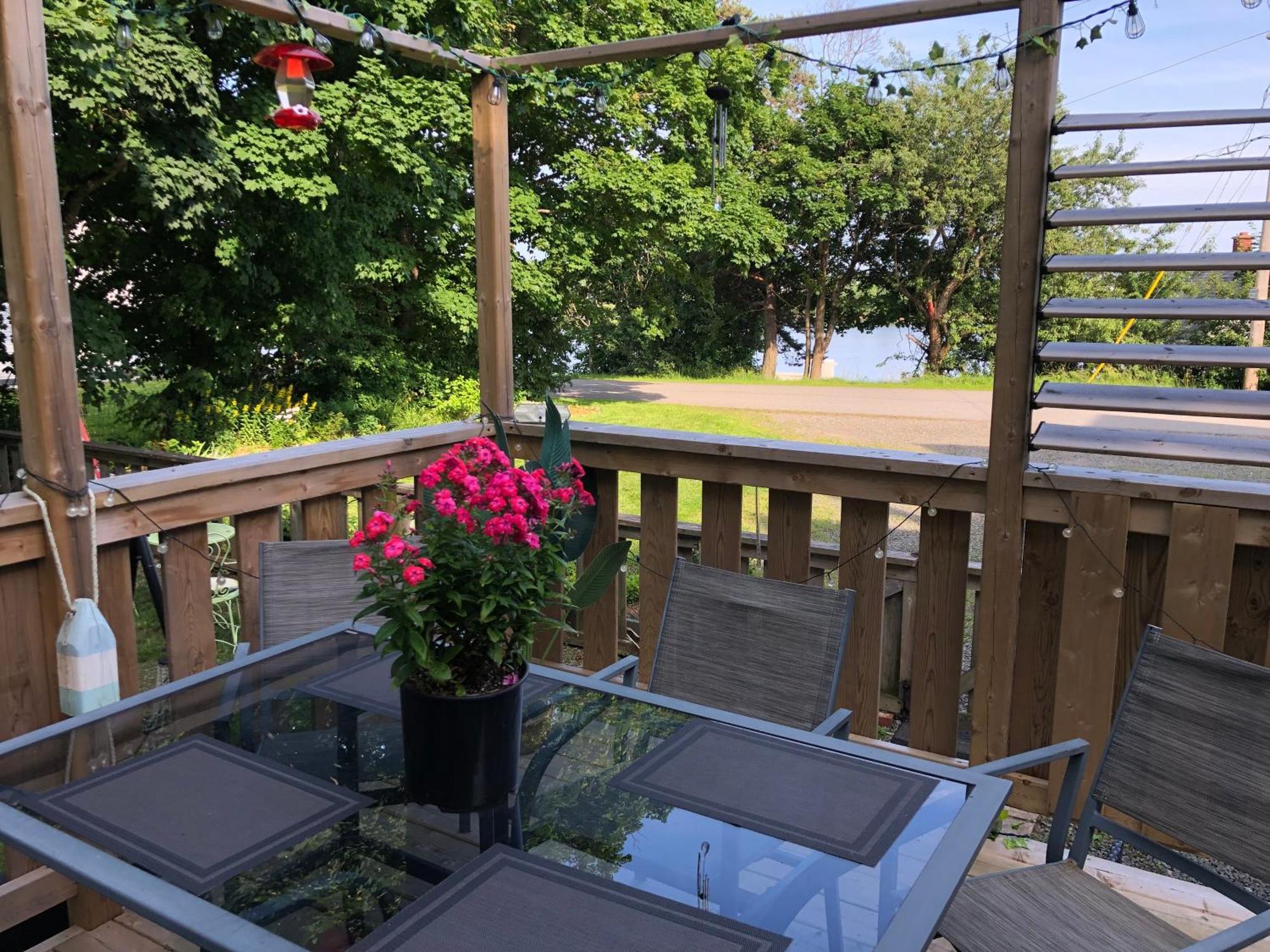 Pleasant Street Inn Parrsboro 外观 照片