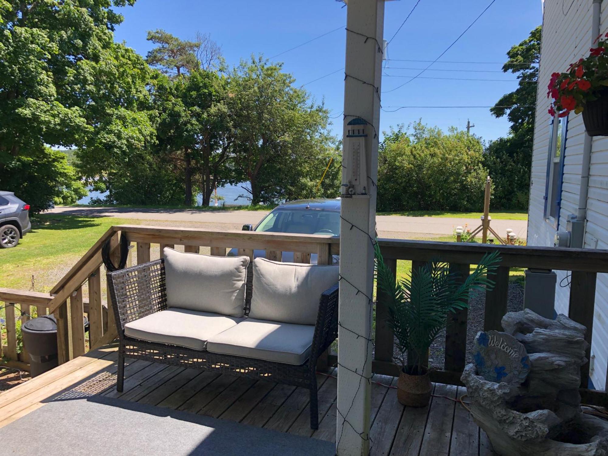 Pleasant Street Inn Parrsboro 外观 照片